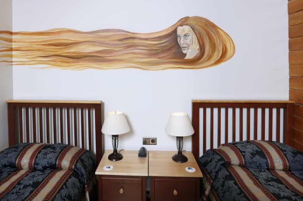 Wall art at hotel rangá deluxe room