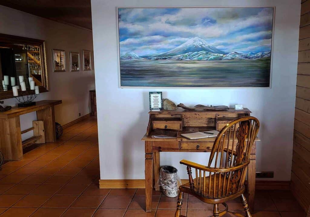 A painting of mount Hekla by artist Arngunnur Ýr Gylfadóttir