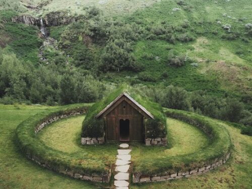 Replica of a traditional Icelandic turf house at Stöng in south Iceland.