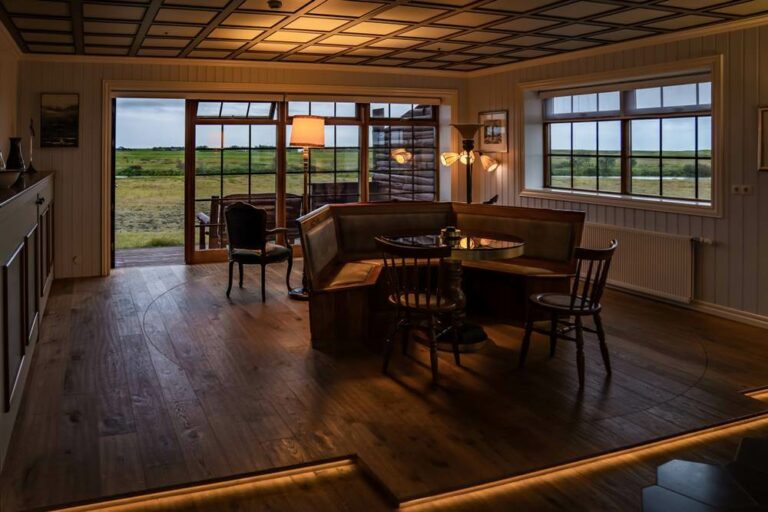 Hotel Rangá's Icelandic Suite features a revolving seating area and views of the Rangá River.